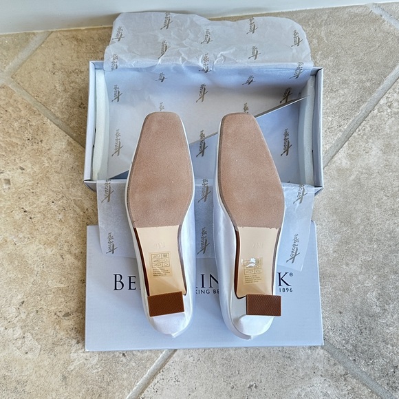 Benjamin Walk Touch Ups Dyeables Betty White Satin Pump - Size 7.5 - Picture 7 of 9